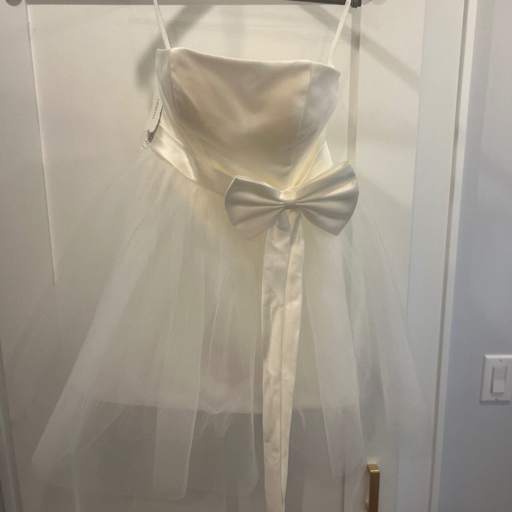 White, strapless dress, Habeos, Size 2, never been worn